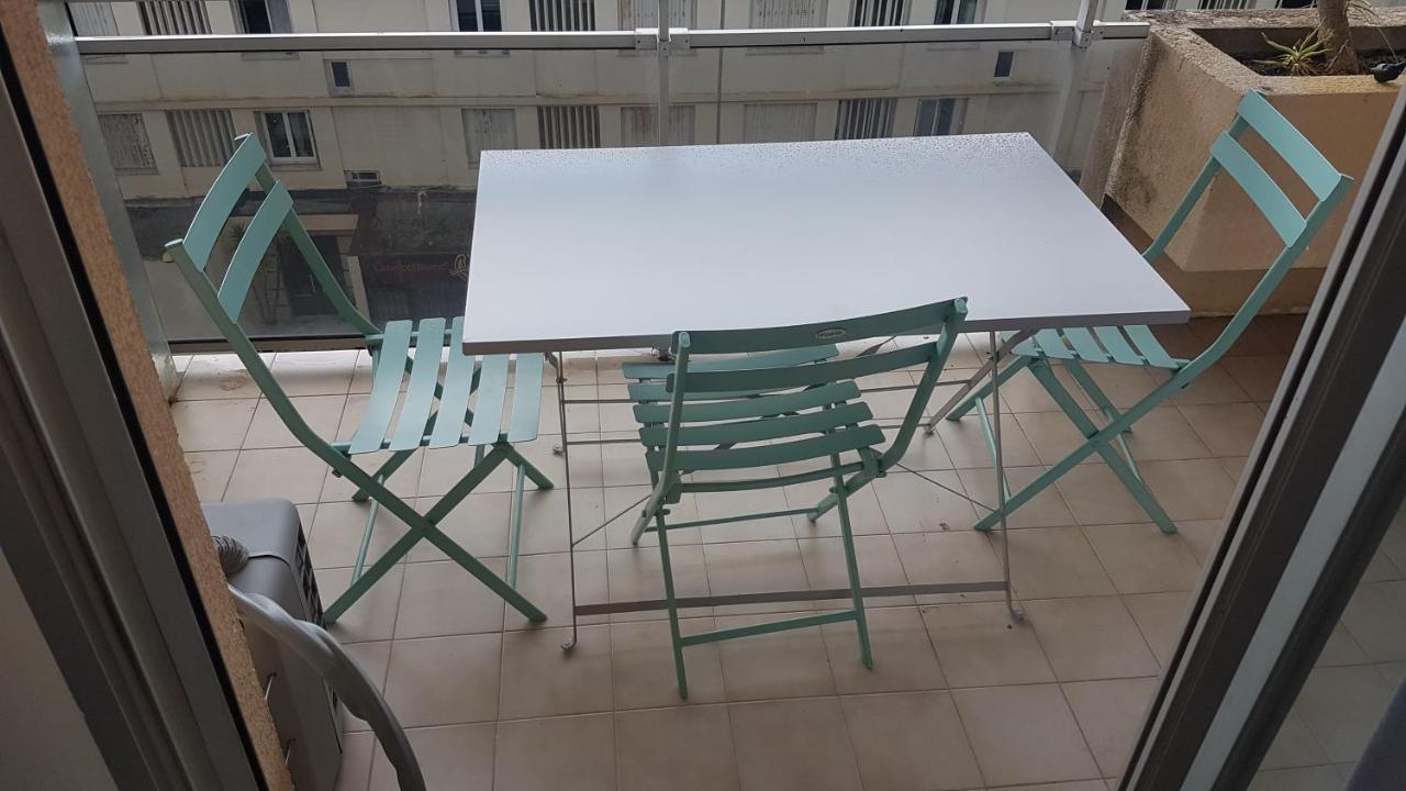 Appartement studio 3 personnes proche tram et bus à Nice Extérieur photo